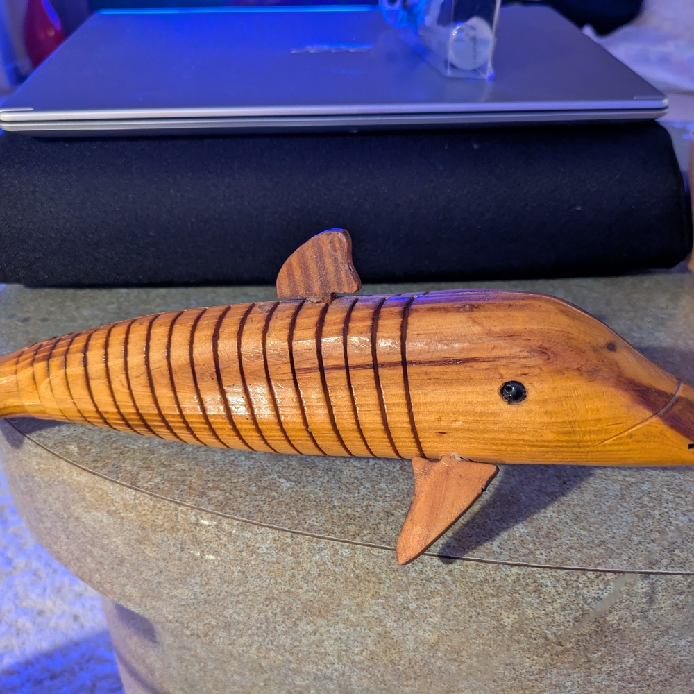 Brown Ribbed Wooden Fish Decor Accessory - Picture 5 of 11